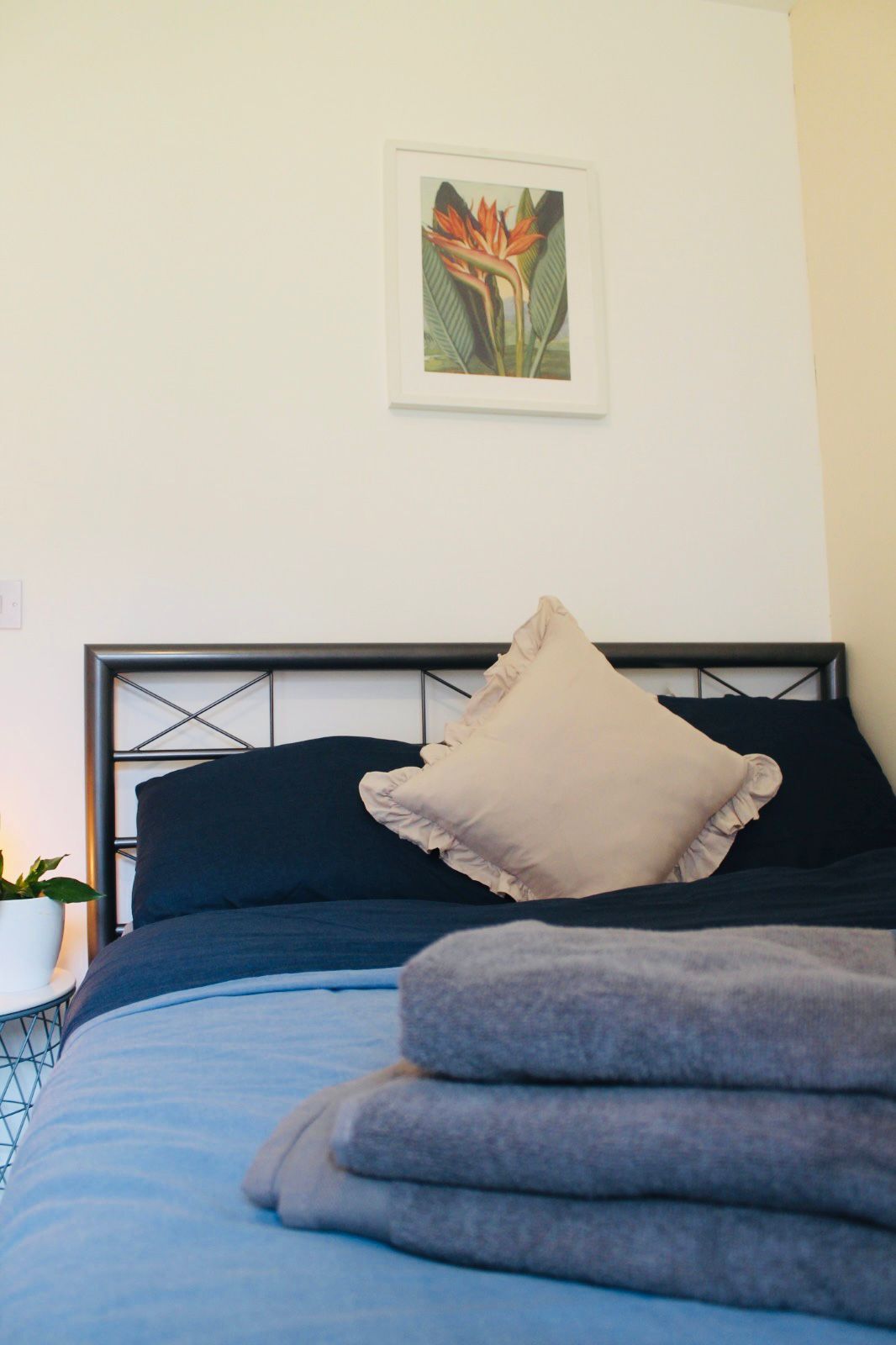 Bedroom with fresh towels